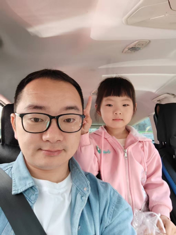 知天晓的第一张照片--龙岩上门女婿服务网